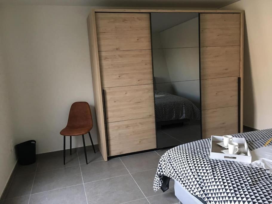 Leuk Overnachten In Hartje Laarne, Dicht Bij Gent! Dış mekan fotoğraf